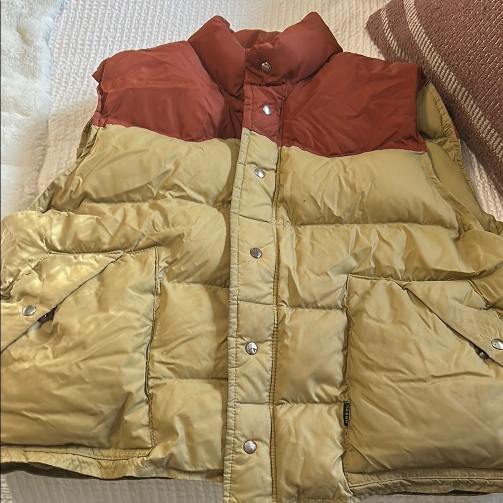 Stylish Two-Tone Vest